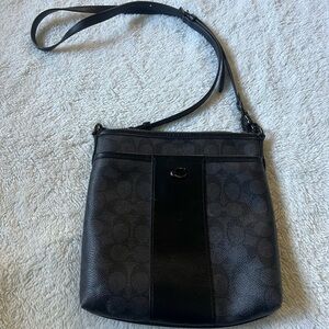 Coach Kitt Messenger Crossbody Bag In Signature Canvas